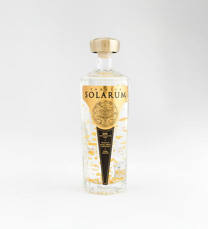 Tequila Solarum Extra Añejo Cristalino con oro 24k - 750 mL